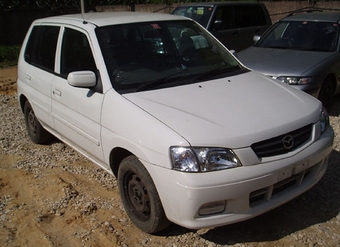 2001 Mazda Demio