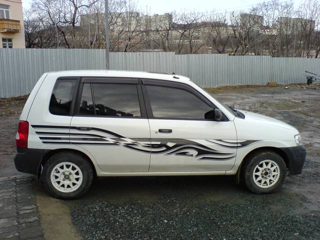 2001 Mazda Demio