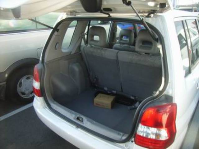 2001 Mazda Demio