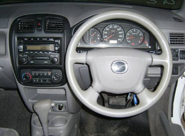 2001 Mazda Demio