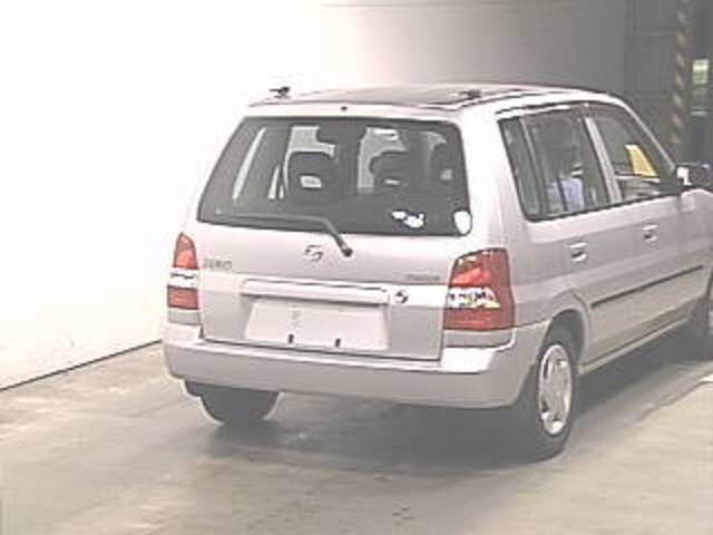 2001 Mazda Demio