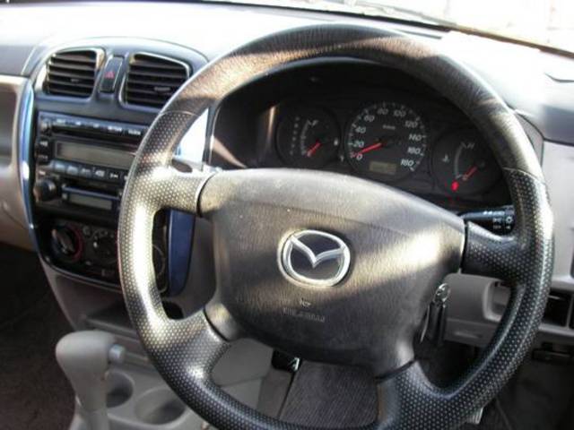 2001 Mazda Demio