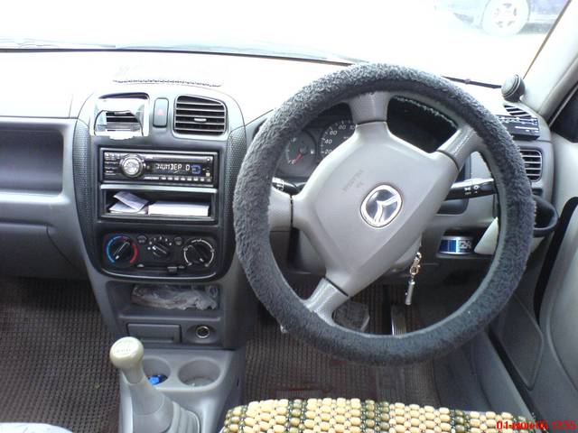 2001 Mazda Demio