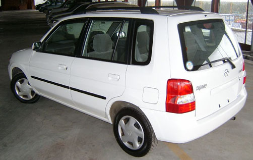 2001 Mazda Demio