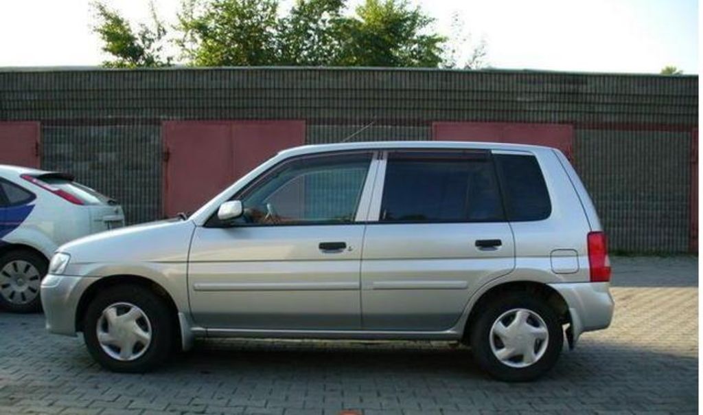 2001 Mazda Demio