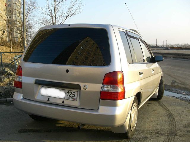 2001 Mazda Demio