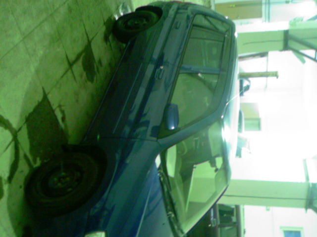2001 Mazda Demio