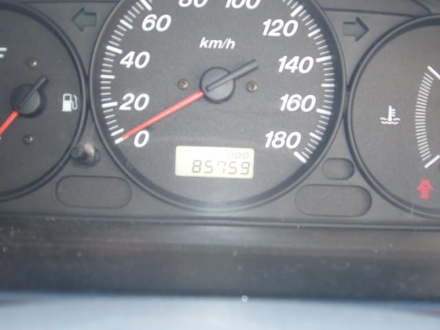 2001 Mazda Demio