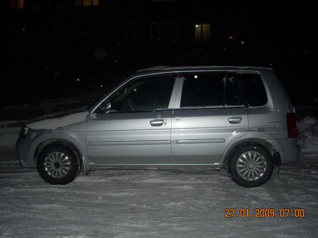 2001 Mazda Demio