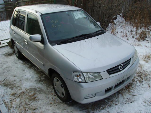 2001 Mazda Demio