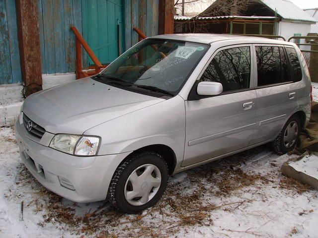 2001 Mazda Demio