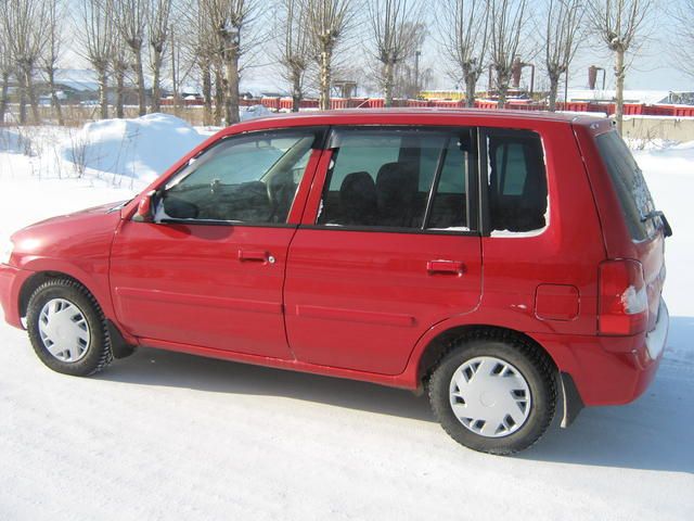 2001 Mazda Demio