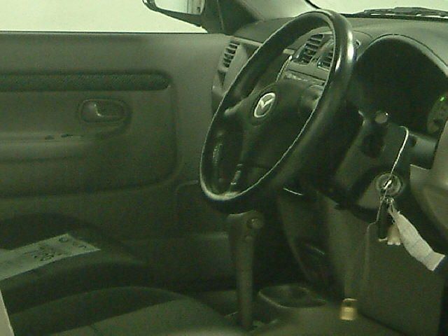 2001 Mazda Demio