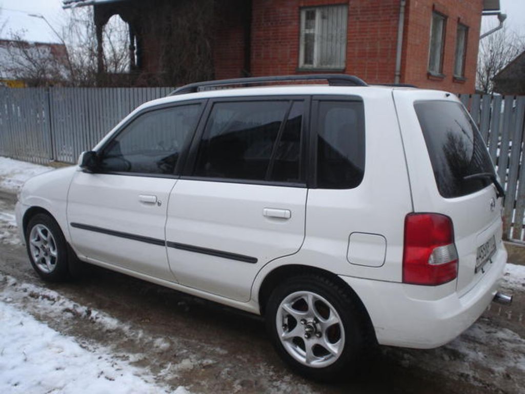 2001 Mazda Demio