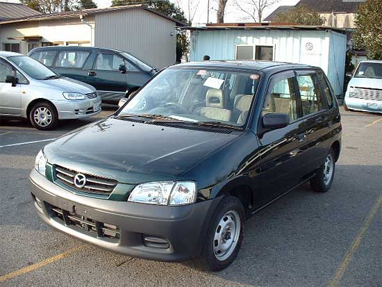 2001 Mazda Demio Photos