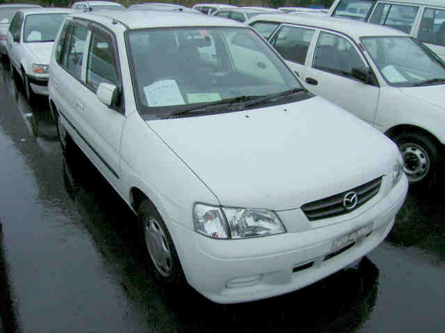 2001 Mazda Demio Pictures