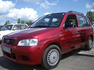 2001 Mazda Demio Images