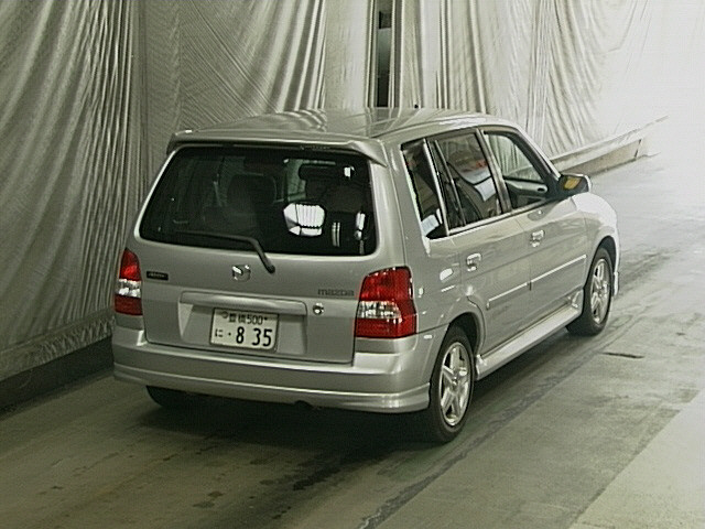 2001 Mazda Demio Pictures