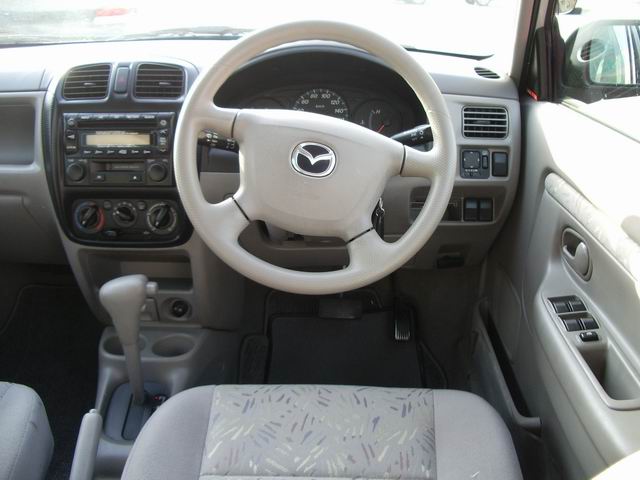 2001 Mazda Demio Photos