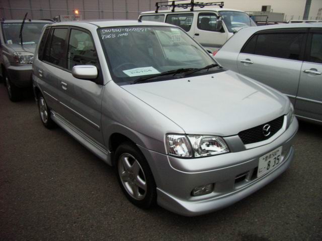 2001 Mazda Demio Pics