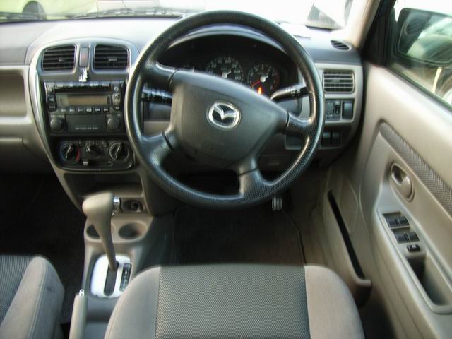 2001 Mazda Demio Pictures