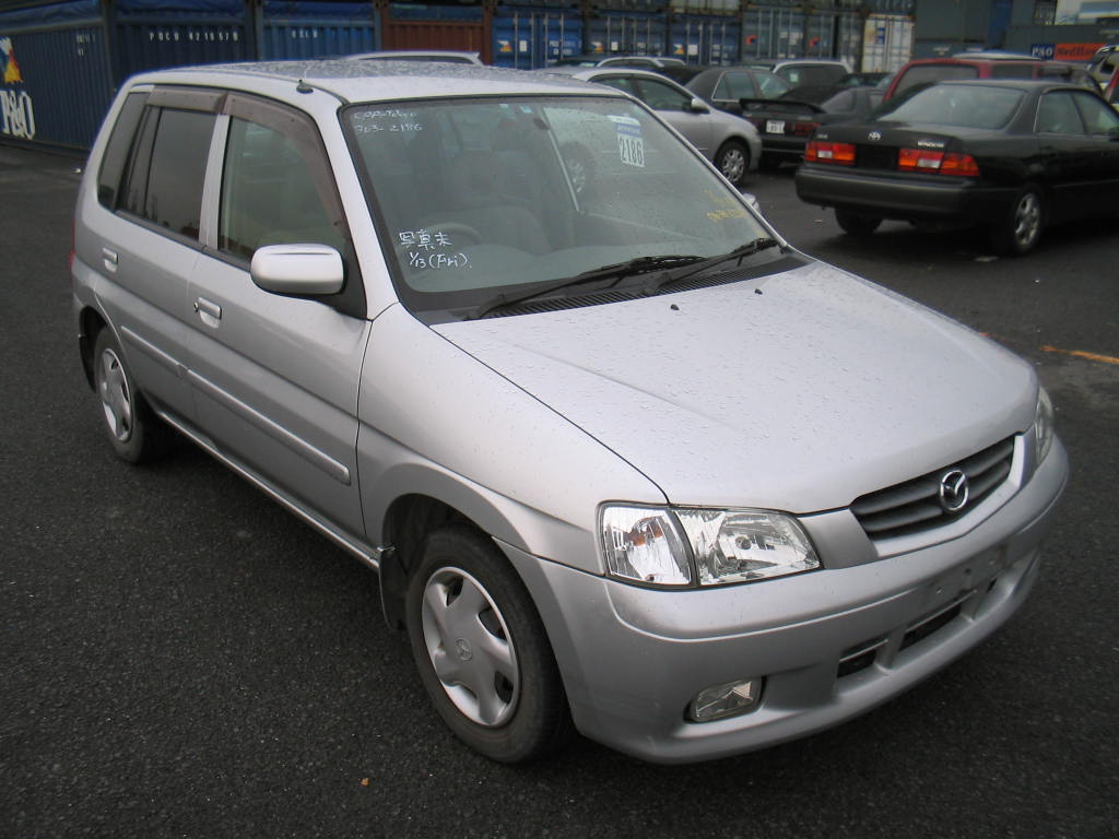 2001 Mazda Demio Pictures