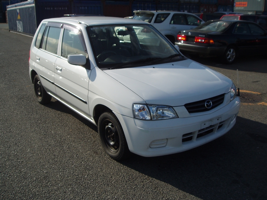 2001 Mazda Demio Pictures