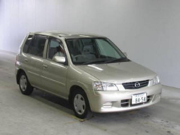 2001 Mazda Demio Photos