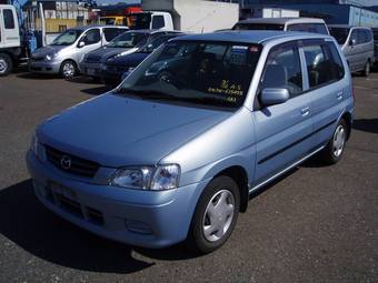 2001 Mazda Demio Photos