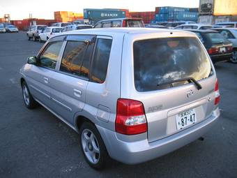 2001 Mazda Demio Pictures