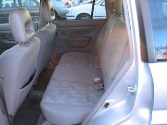 2001 Mazda Demio Photos