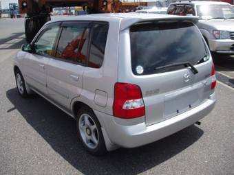 2001 Mazda Demio Images