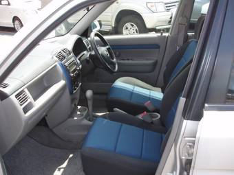 2001 Mazda Demio Pics