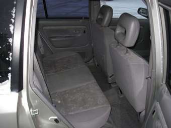 2001 Mazda Demio Images