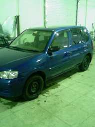 2001 Mazda Demio Pictures
