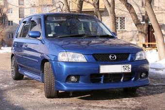 2001 Mazda Demio Pictures