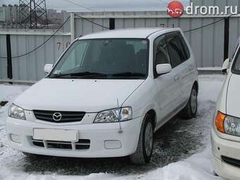 2001 Mazda Demio Photos