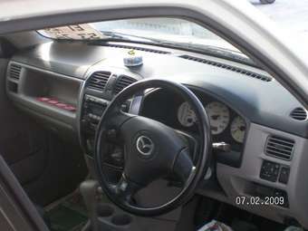 2001 Mazda Demio Pictures