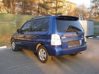 2001 Mazda Demio Pictures