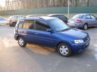 2001 Mazda Demio Photos