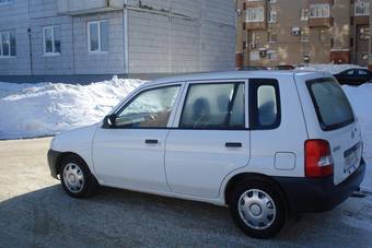 2001 Mazda Demio Photos