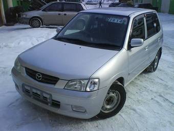 2001 Mazda Demio Photos