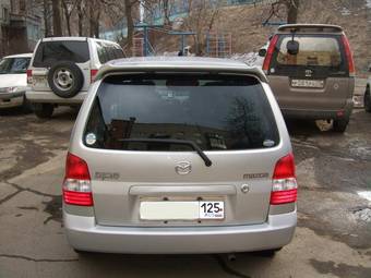 2001 Mazda Demio Photos