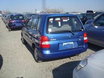 2001 Mazda Demio Photos
