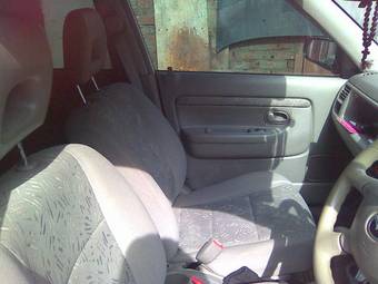 2001 Mazda Demio Photos