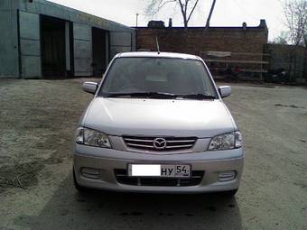 2001 Mazda Demio Photos