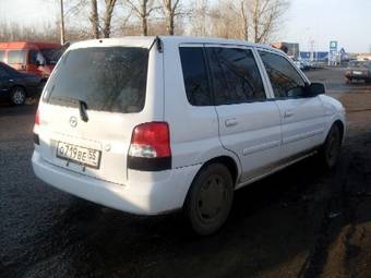 2001 Mazda Demio Photos