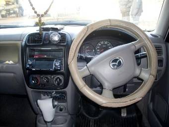 2001 Mazda Demio Photos