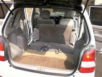 2001 Mazda Demio Photos