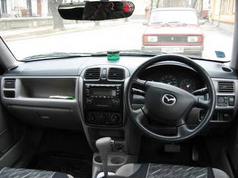 2001 Mazda Demio Images